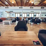 Pohorje Village Wellbeing - Forest Videc 호텔 3*
