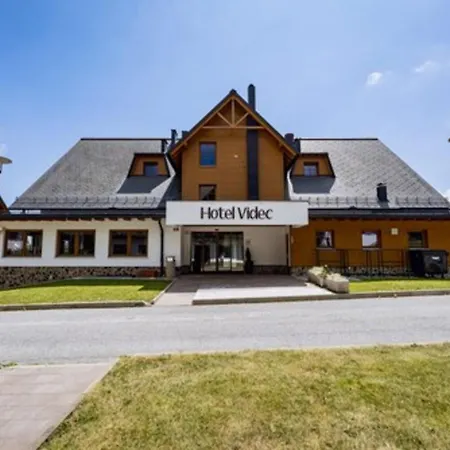 Pohorje Village Wellbeing - Forest Videc 3*