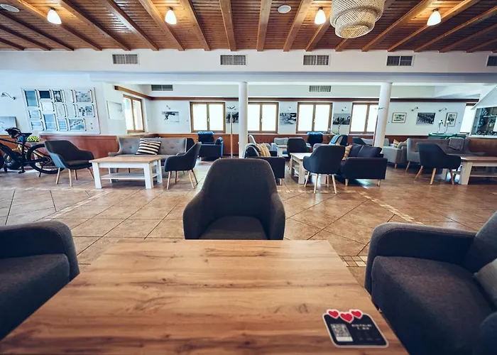 Pohorje Village Wellbeing - Forest Videc Hotel 3*